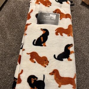 *NEW* THRO Home Dachshund Patterned Throw Blanket - White, Black, and Brown